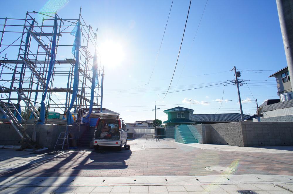 Local appearance photo. Local (12 May 2013) Shooting