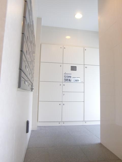 Other common areas. Delivery Box, post