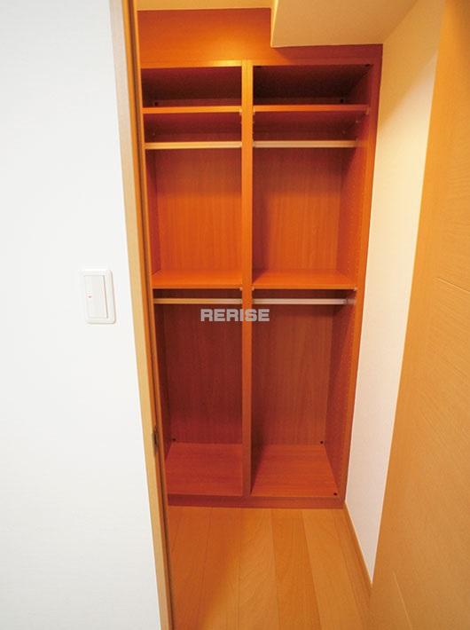 Receipt. Western-style inside the storage