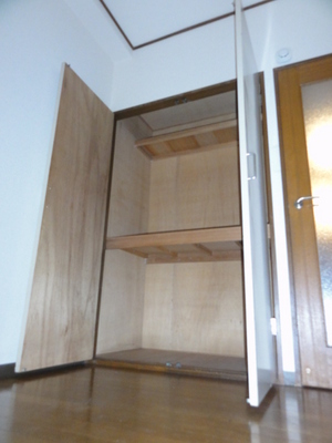 Receipt. Storage space