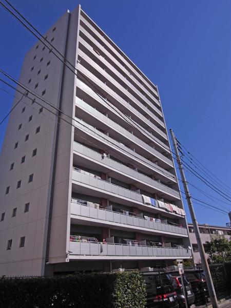 Local appearance photo. Local (10 May 2013) Shooting