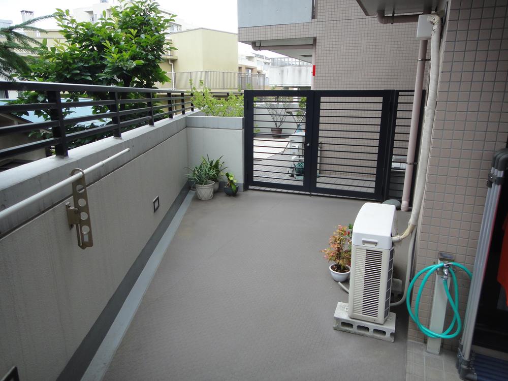 Other. Jose you a lot laundry. Private deck part ・ 14.13 sq m