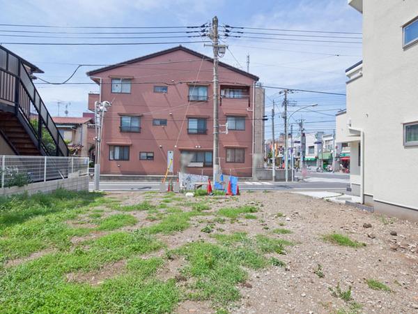 Local land photo. Local (11 May 2011) Shooting