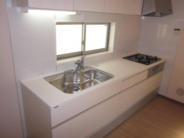 Same specifications photo (kitchen)