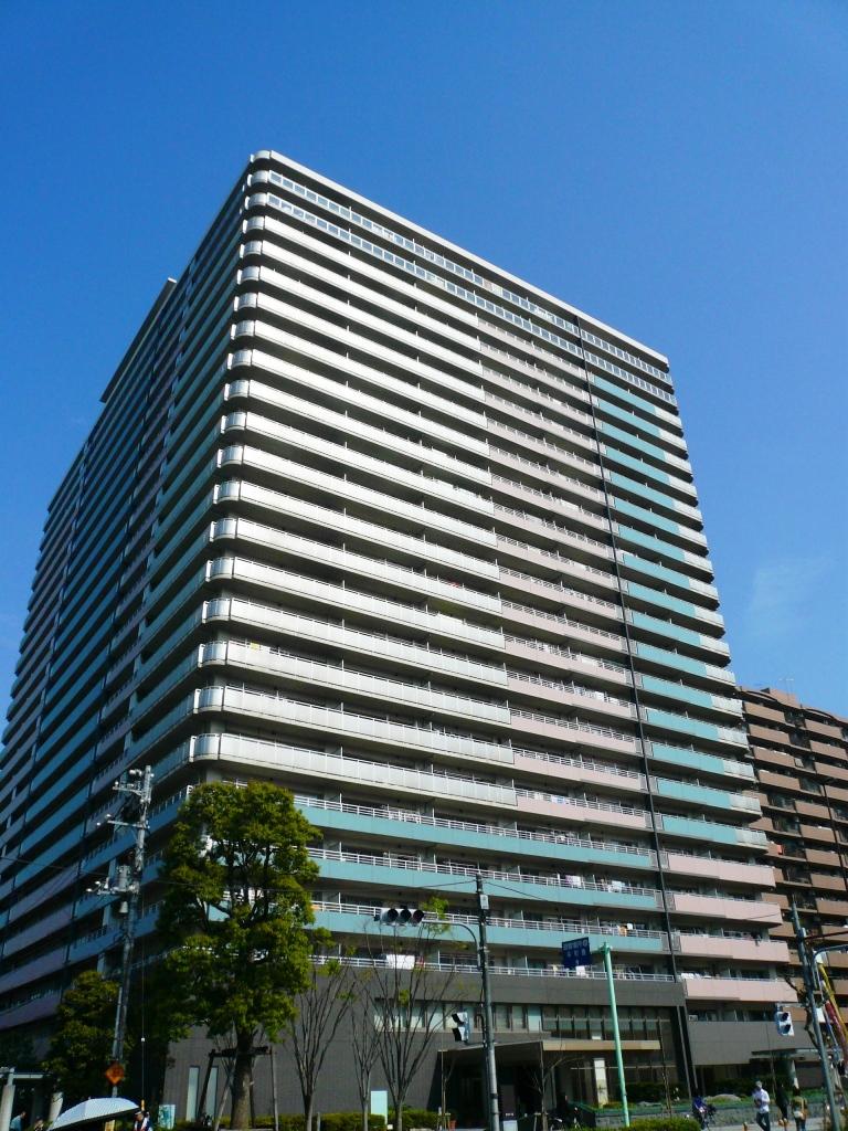 Local appearance photo. Local (11 May 2013) Shooting