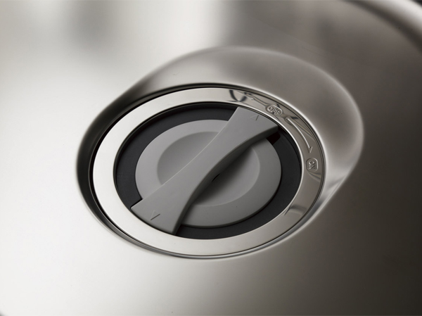 Kitchen.  [disposer] Clean processing and garbage in the sink, To prevent the occurrence of odor. Switch is on the automatic water supply type, which is the water supply at the same time.  ※ There is also a thing you can not processing depending on the type of waste. (Same specifications)