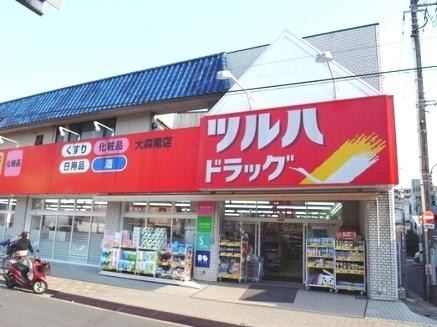 Drug store. Tsuruha 83m to drag Omori store