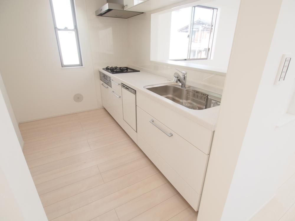 Kitchen. Indoor (September 2013) Shooting