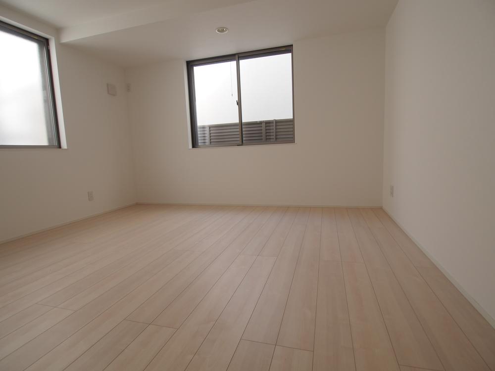 Non-living room. Indoor (September 2013) Shooting