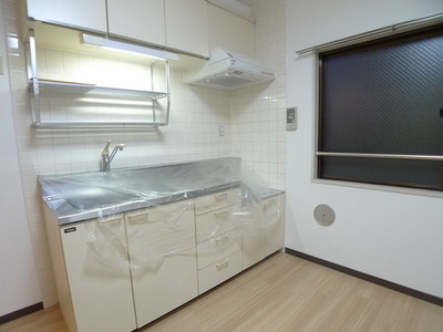 Kitchen. Two-burner stove installation Allowed