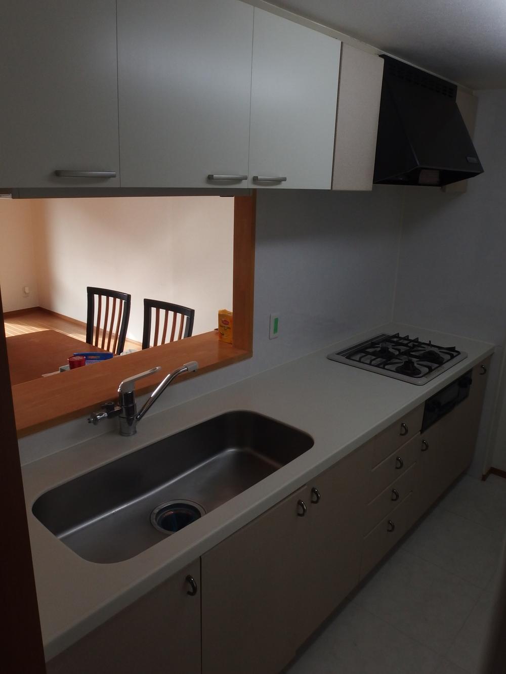 Kitchen. (2013 December shooting)