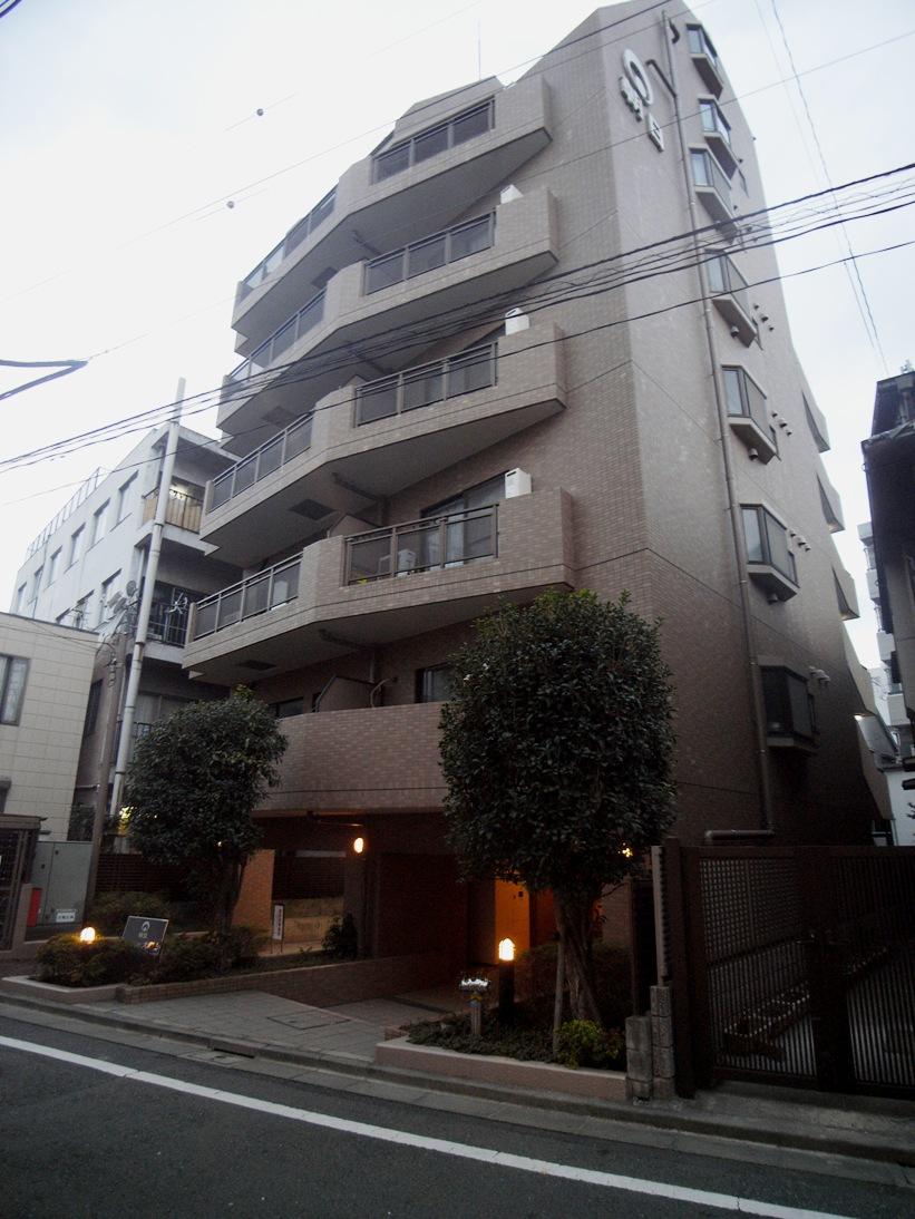 Local appearance photo. Local (213 December) shooting