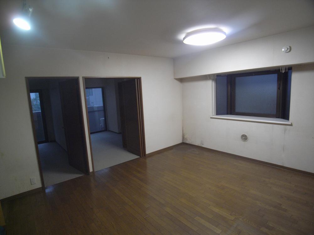 Living. Indoor (12 May 2013) Shooting