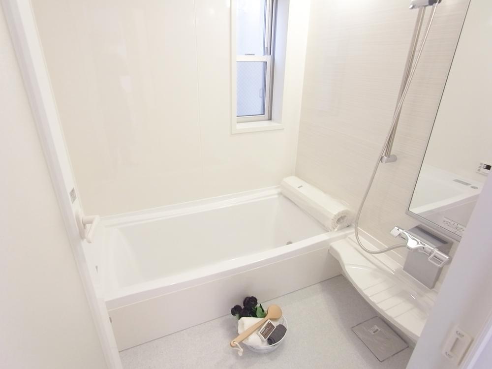 Same specifications photo (bathroom). Building construction cases