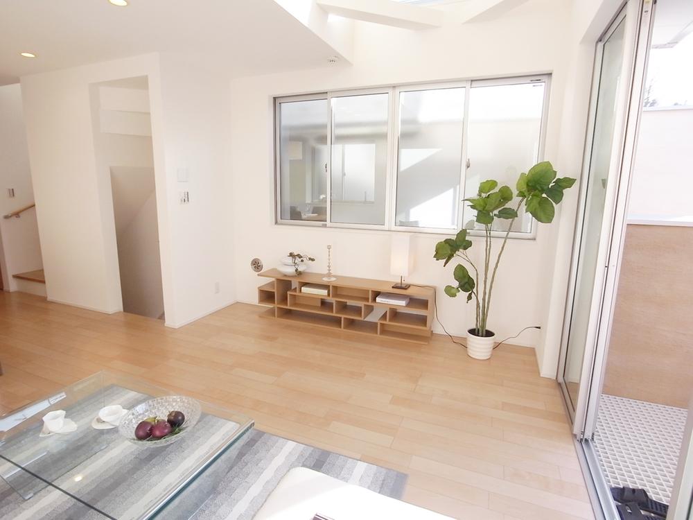 Same specifications photos (living). Building construction cases