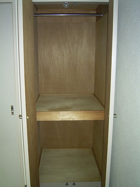 Receipt. Western-style is the storage.