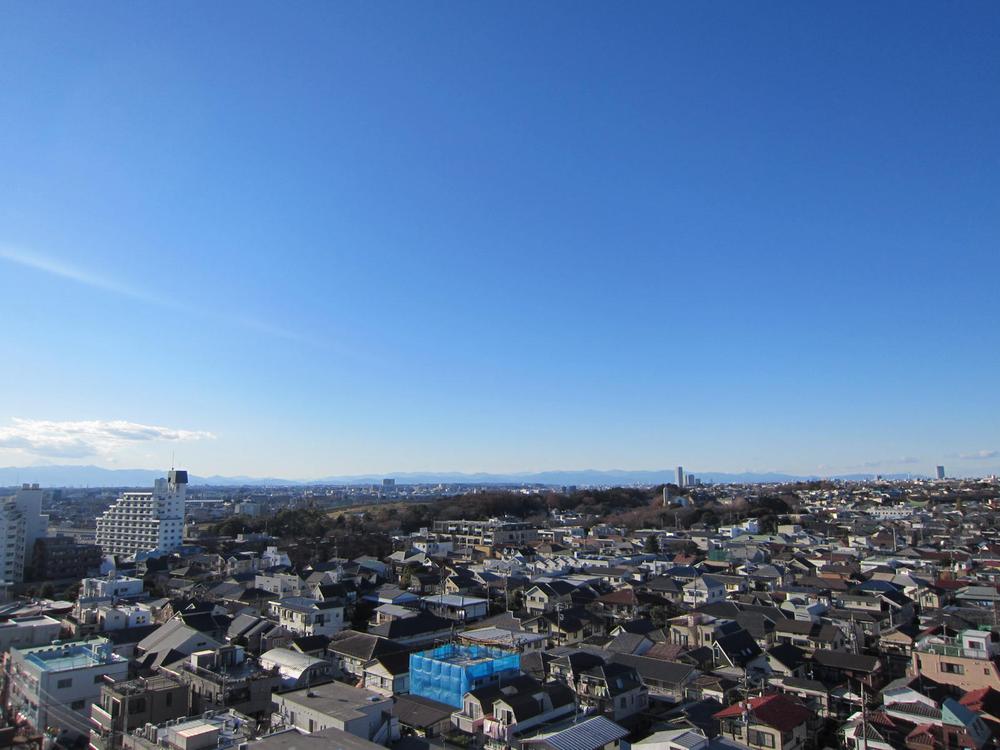 View photos from the dwelling unit. View from the site (December 2013) Shooting