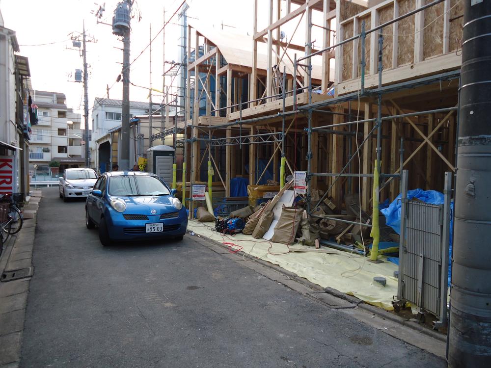 Local photos, including front road. Local (12 May 2013) Shooting