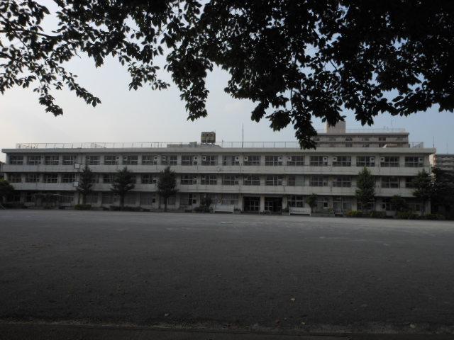 Primary school. Omorihigashi elementary school