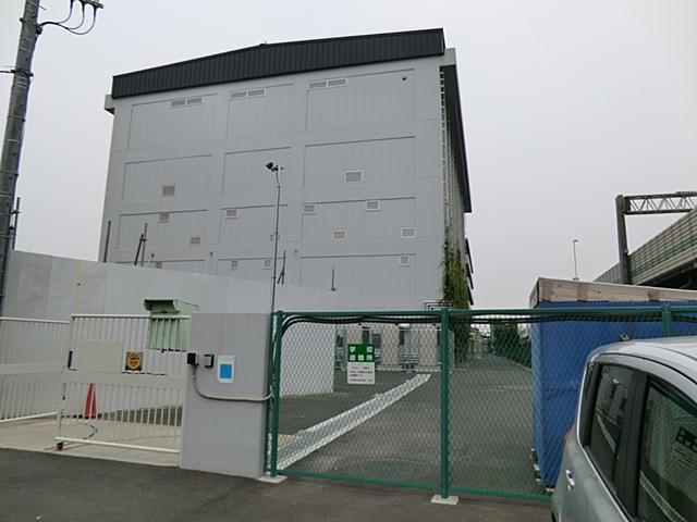 Junior high school. 1700m to Ota Ward Haneda Junior High School