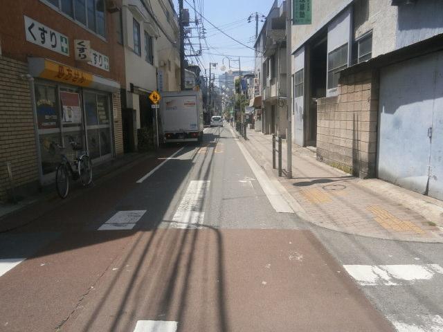 Local photos, including front road. East on public roads