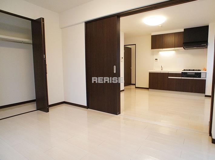 Living. Dining from Western-style tube Management Fee: 18,980 yen / Month repair reserve: 9,000 yen / Month