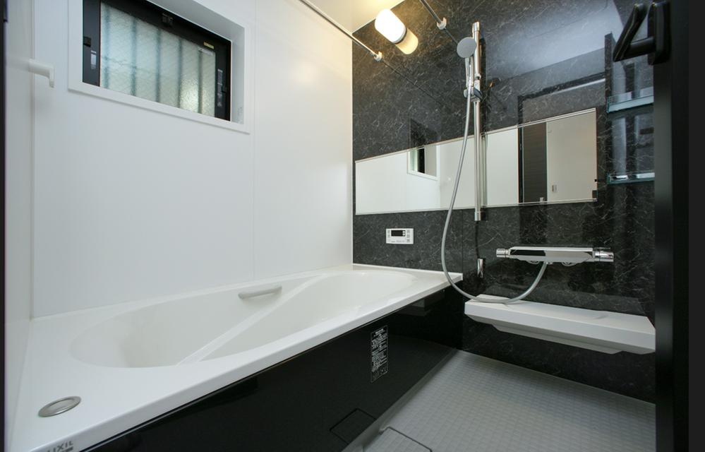 Same specifications photo (bathroom)