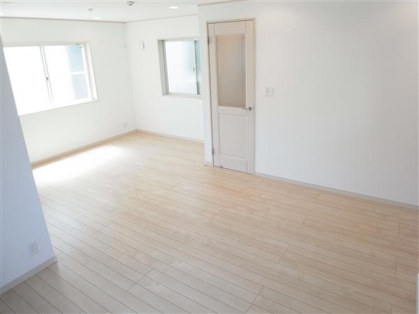 Living. Living 2013 / 04 shooting