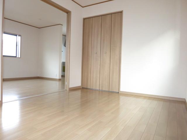 Non-living room. 1 Building Indoor (11 May 2013) Shooting