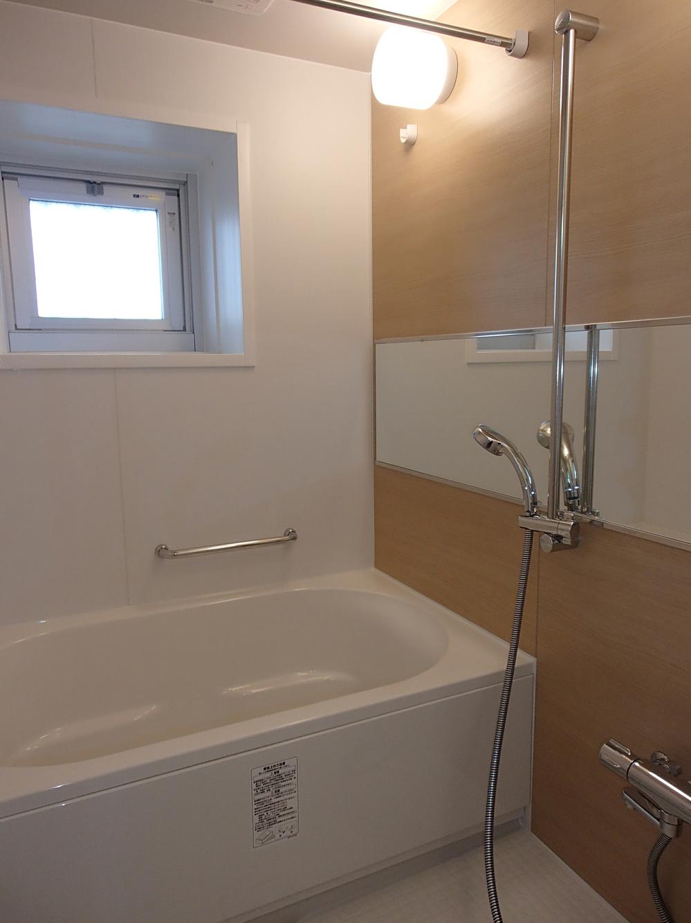 Bathroom. Indoor (12 May 2013) Shooting