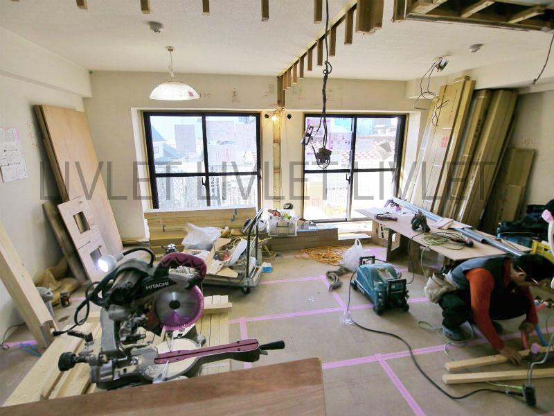 Living. Indoor (11 May 2013) Shooting Renovation completed in mid-January schedule