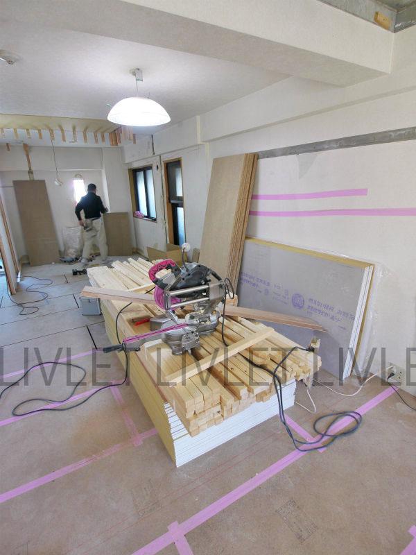 Non-living room. Indoor (11 May 2013) Shooting Renovation completed in mid-January schedule