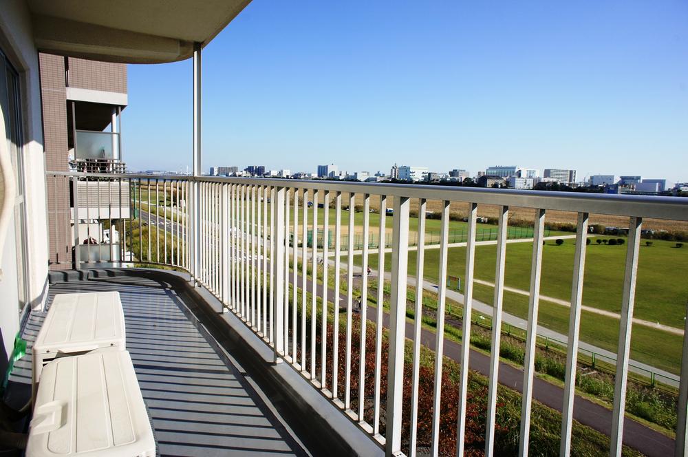 Balcony. (November 2013) Shooting