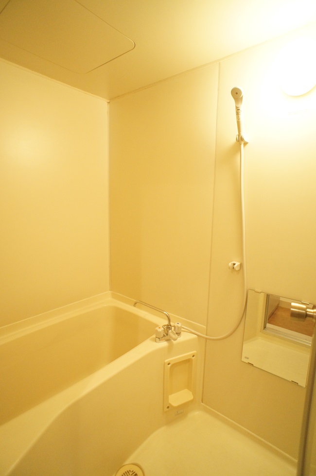 Other common areas. ☆ Parking Lot ☆