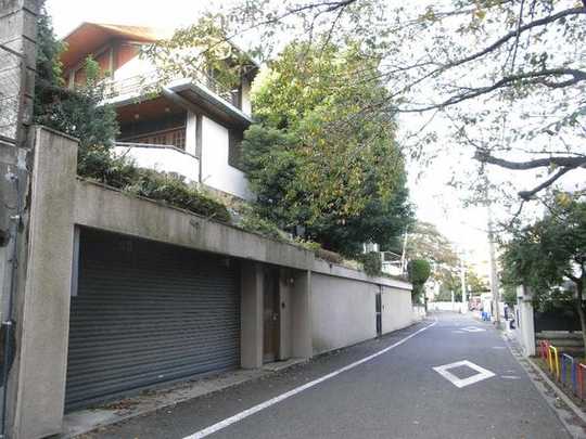 Local land photo. local. Ground level of residential land is, Get off is one step higher from the road. Current Status of delivery