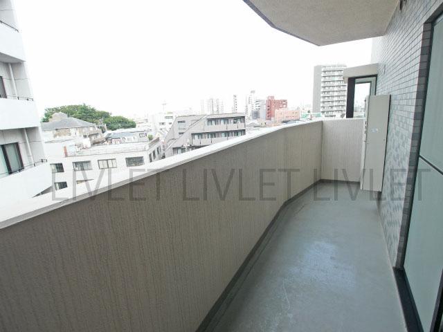 Balcony. Local (August 2013) Shooting