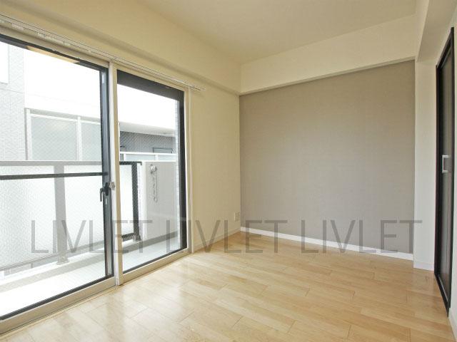 Non-living room. Room (August 2013) Shooting