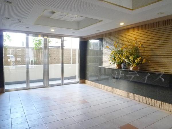 lobby. Luxurious lobby