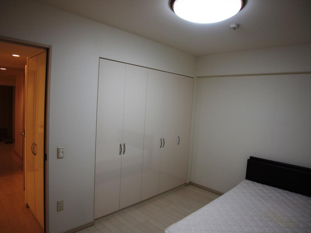 Non-living room. Indoor (June 2013) Shooting