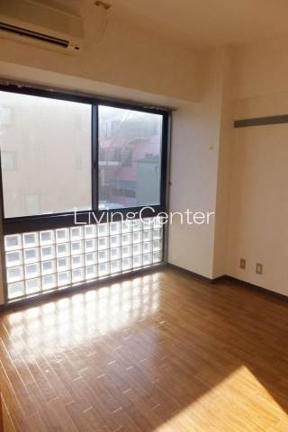 Living and room. Fashionable block glass