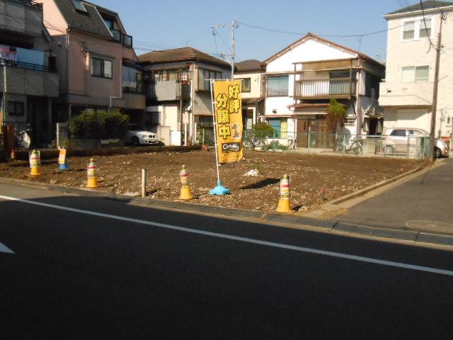 Local appearance photo. Local (11 May 2013) Shooting