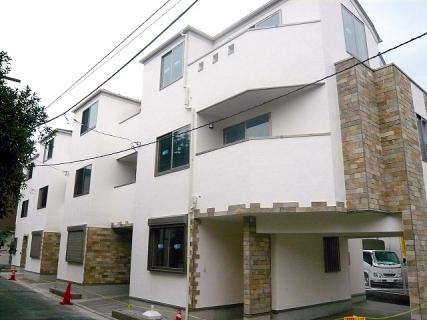 Building plan example (exterior photos). Example of construction