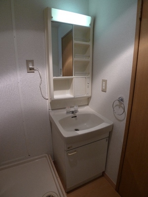 Washroom. ◆ Independent wash basin ◆