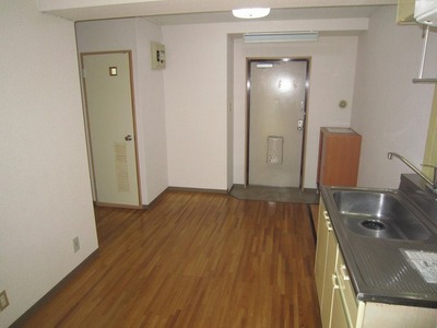 Kitchen. Spacious spread of dining kitchen