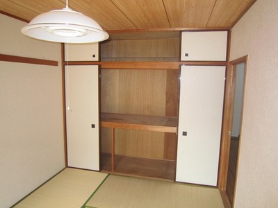 Receipt. Storage lot