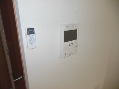 Security. h simple life peace of mind of the TV with the intercom