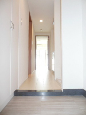 Entrance. Entrance to return home is to look forward to