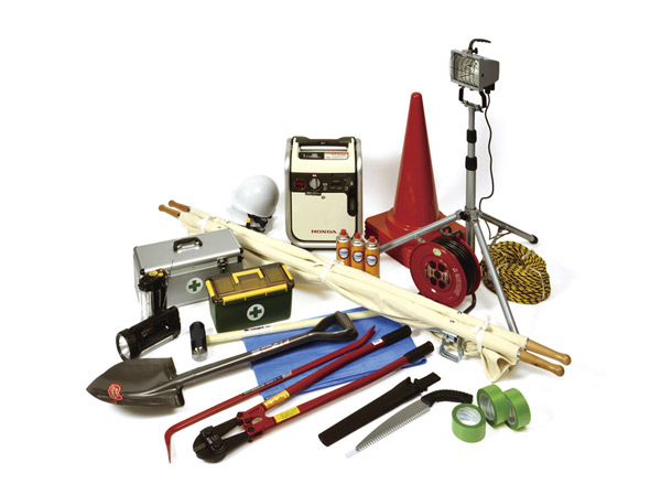 earthquake ・ Disaster-prevention measures.  [Emergency supplies] In preparation for the event of a disaster, Generators and stretcher, To stock a variety of emergency supplies, such as first-aid kit in a shared warehouse. (Same specifications)