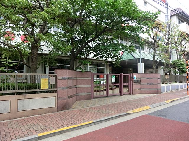 Primary school. Ota 130m to stand Koike elementary school