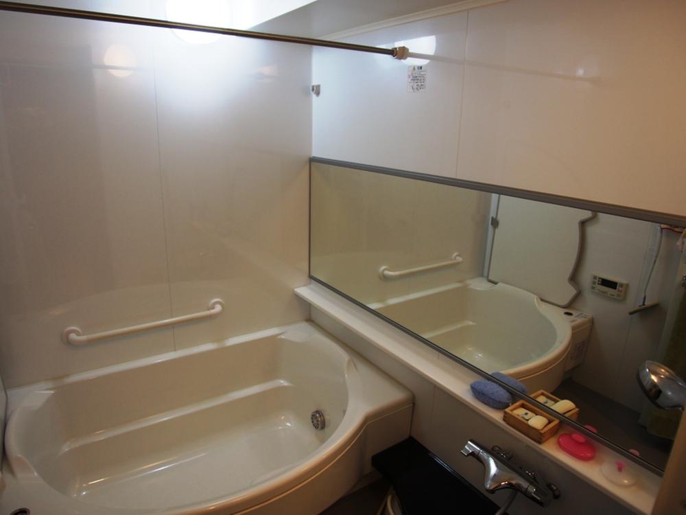 Bathroom. Indoor (June 2013) Shooting